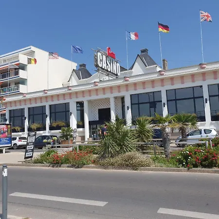 Lejlighed Le Gallieni, Face Mer, Vous Accueille En Ete Comme En Hiver!