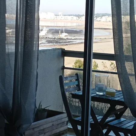 Appartement Le Gallieni, Face Mer, Vous Accueille En Ete Comme En Hiver!