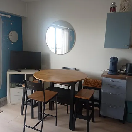 Le Gallieni, Face Mer, Vous Accueille En Ete Comme En Hiver! *