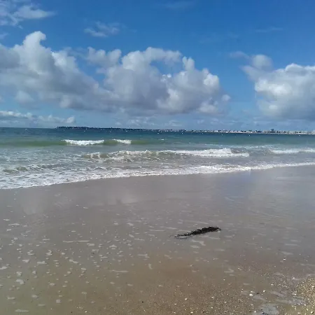 Le Gallieni, Face Mer, Vous Accueille En Ete Comme En Hiver! Pornichet