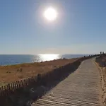 Le Gallieni, Face Mer, Vous Accueille En Ete Comme En Hiver!
