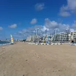 Le Gallieni, Face Mer, Vous Accueille En Ete Comme En Hiver! شقة