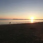 Le Gallieni, Face Mer, Vous Accueille En Ete Comme En Hiver! * بورنيشّيه