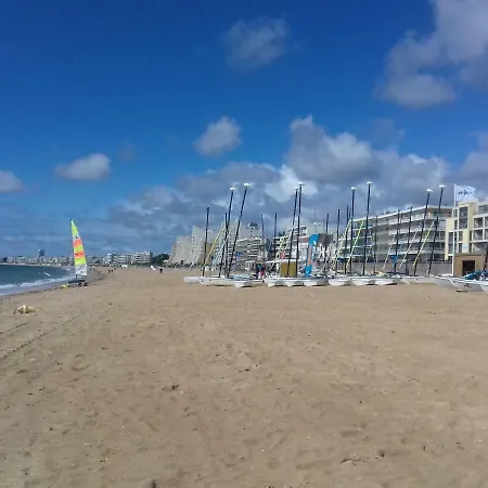 Le Gallieni, Face Mer, Vous Accueille En Ete Comme En Hiver! 아파트