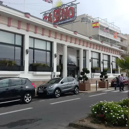 Le Gallieni, Face Mer, Vous Accueille En Ete Comme En Hiver! *