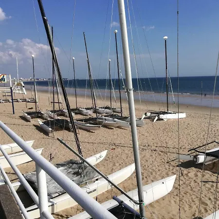 Le Gallieni, Face Mer, Vous Accueille En Ete Comme En Hiver! 아파트 *