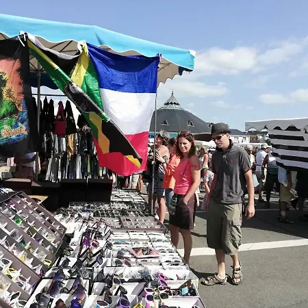 Le Gallieni, Face Mer, Vous Accueille En Ete Comme En Hiver! Apartament