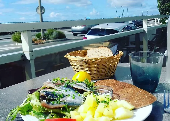 Le Galliéni Vue Panoramique Face A Fait Peau Neuve! * Pornichet