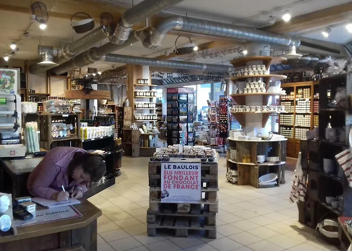 Le Galliéni Vue Panoramique Face A Fait Peau Neuve!